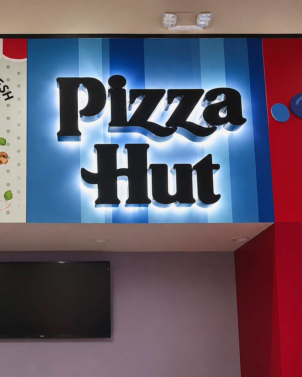 Interior - Pizza Hut